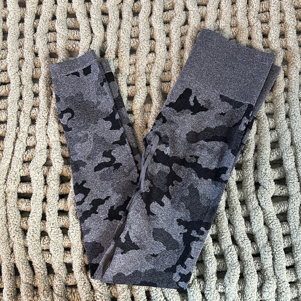 Camo Gym Shark dupes